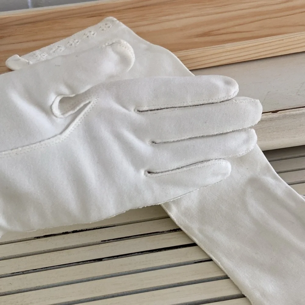 Old Hollywood Glamor Womens Classic Vintage White Spring Easter Church Gloves